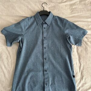 Lululemon Men's Blue Airing Easy Short Sleeve Shirt